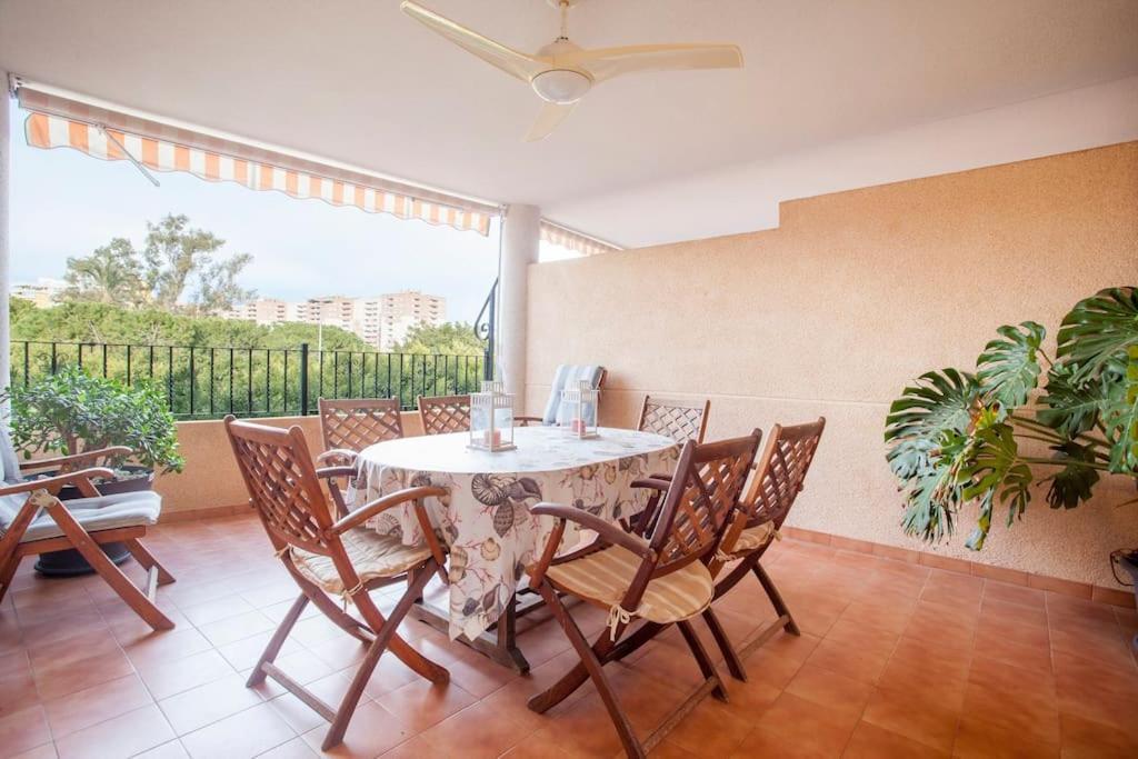 Elegante Apartamento Muy Cerca De La Playa Valencia Exterior photo