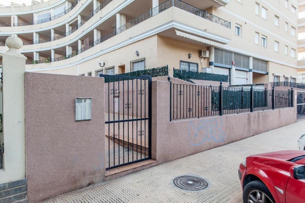 Elegante Apartamento Muy Cerca De La Playa Valencia Exterior photo