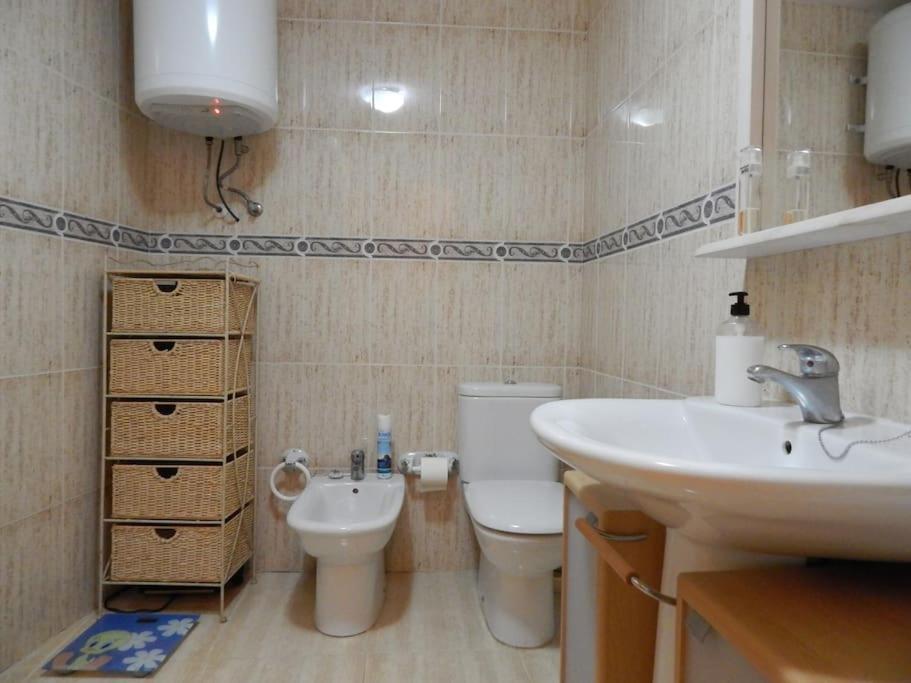 Elegante Apartamento Muy Cerca De La Playa Valencia Exterior photo