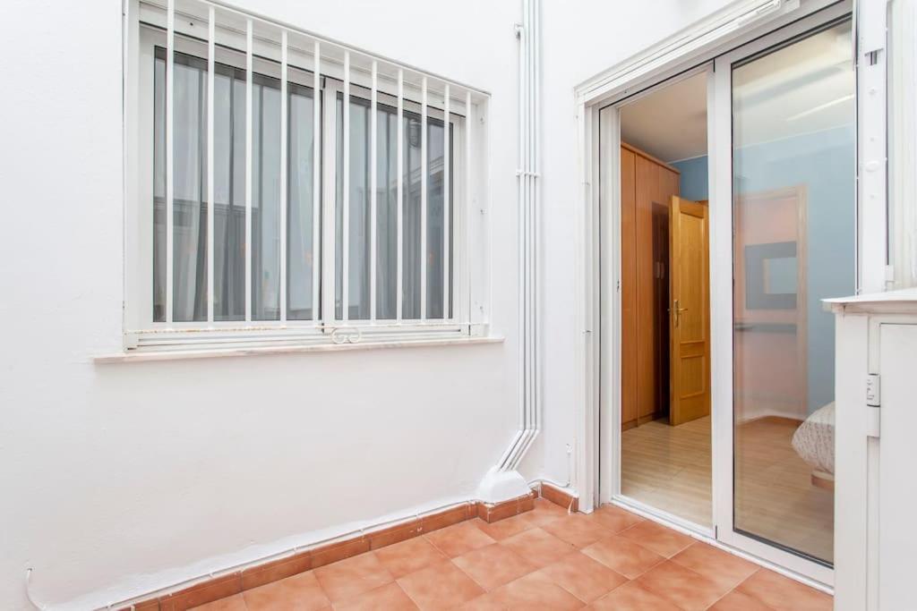 Elegante Apartamento Muy Cerca De La Playa Valencia Exterior photo
